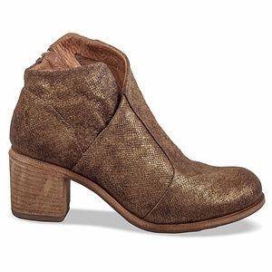A.S. 98 Benin Gold Boot - size 38